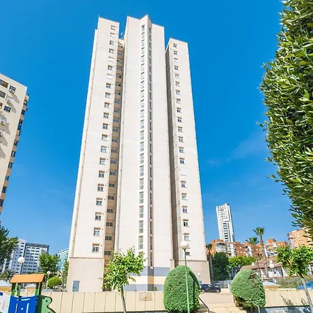 Gemelos 22 3-18-b Levante * Benidorm